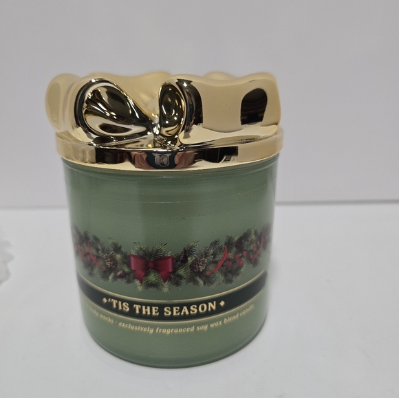 Bath & body works tis the season Christmas Gold bow top 3 wick candle new - Picture 3 of 3